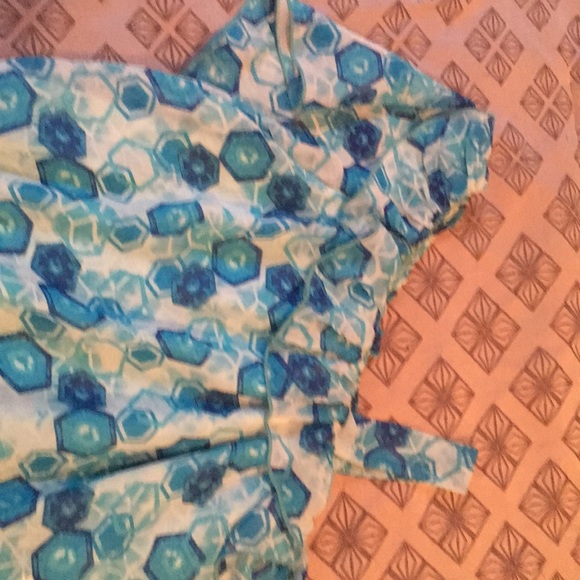 IZ Amy Byer one sleeve blouse - Picture 2 of 5